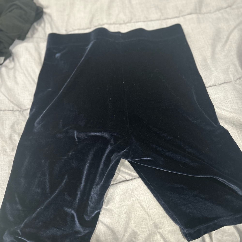 Navy blue VEVLET workout shorts